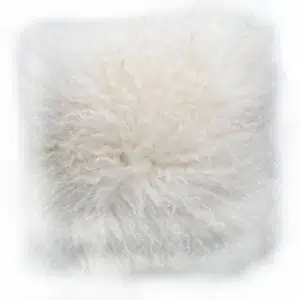 coussin en peau de mouton islandais frisee accesoires pure laine maison volumes lille 1