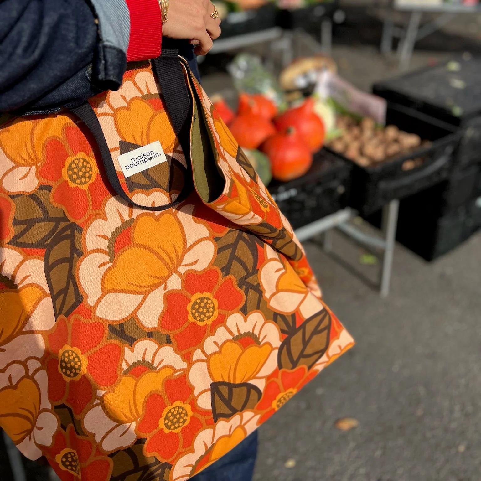 maxi totebag fleuri 70 s shoppingmaison poumpoum maison volumes saint andré lez lille