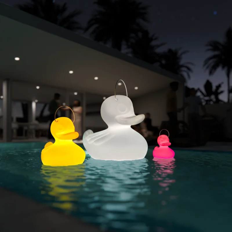 goodnight light the duck duck lamp (xl) by marke newton ©goodnight light 2024 (lifestyle)yellow#1